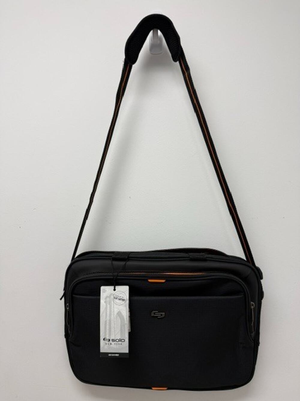NWT Solo New York Ace Slim Shoulder Laptop Briefcase